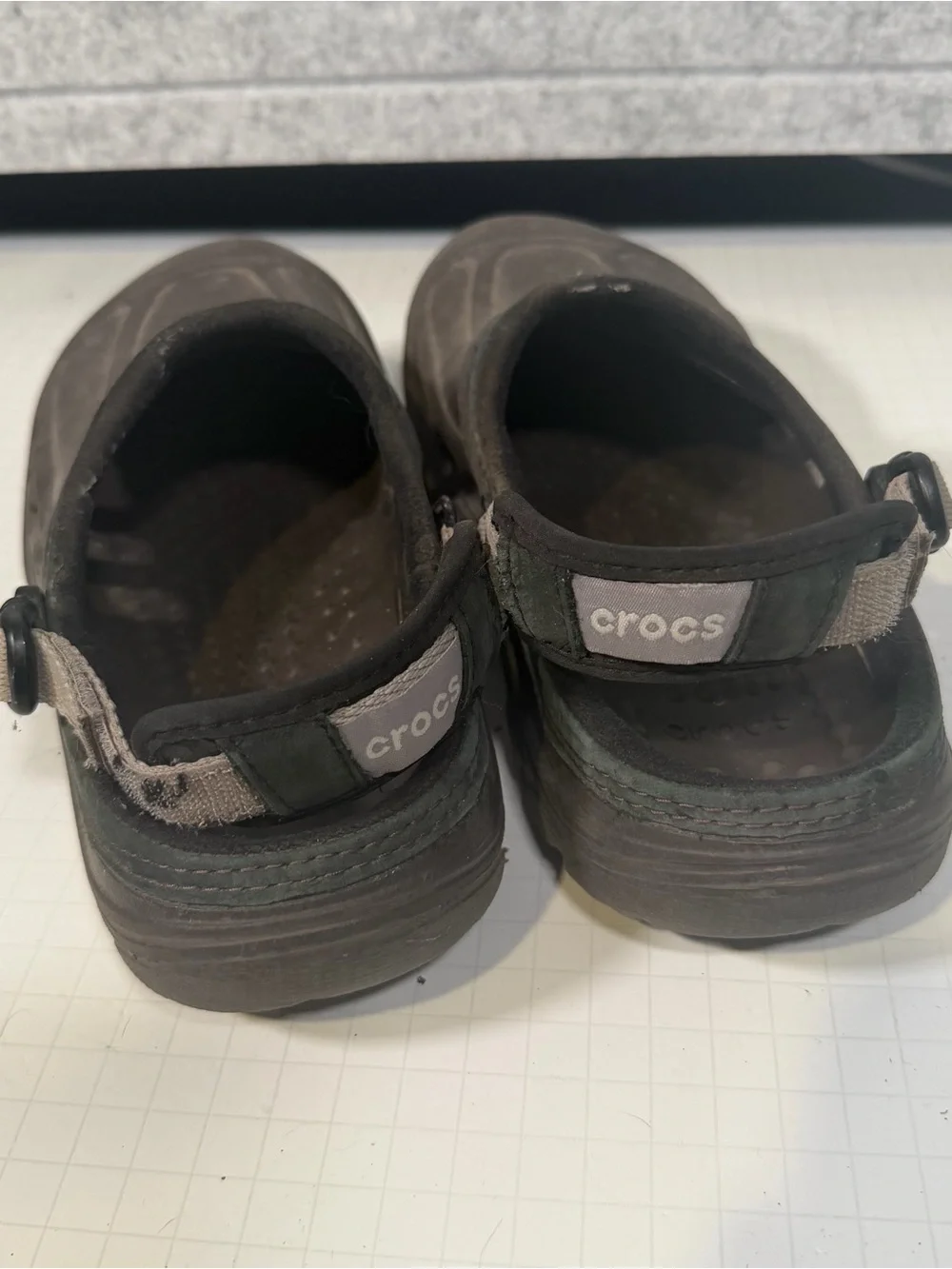 CROCS Crosstrail Men’s Brown and Black Slip-On Clogs with Back Strap Size 9